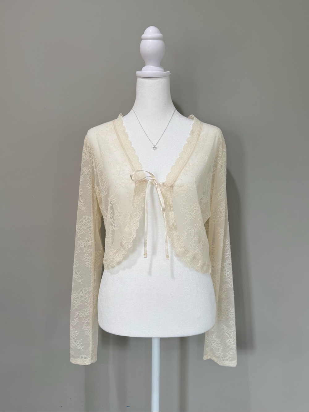 Bozzolo Cream Lace Cardigan